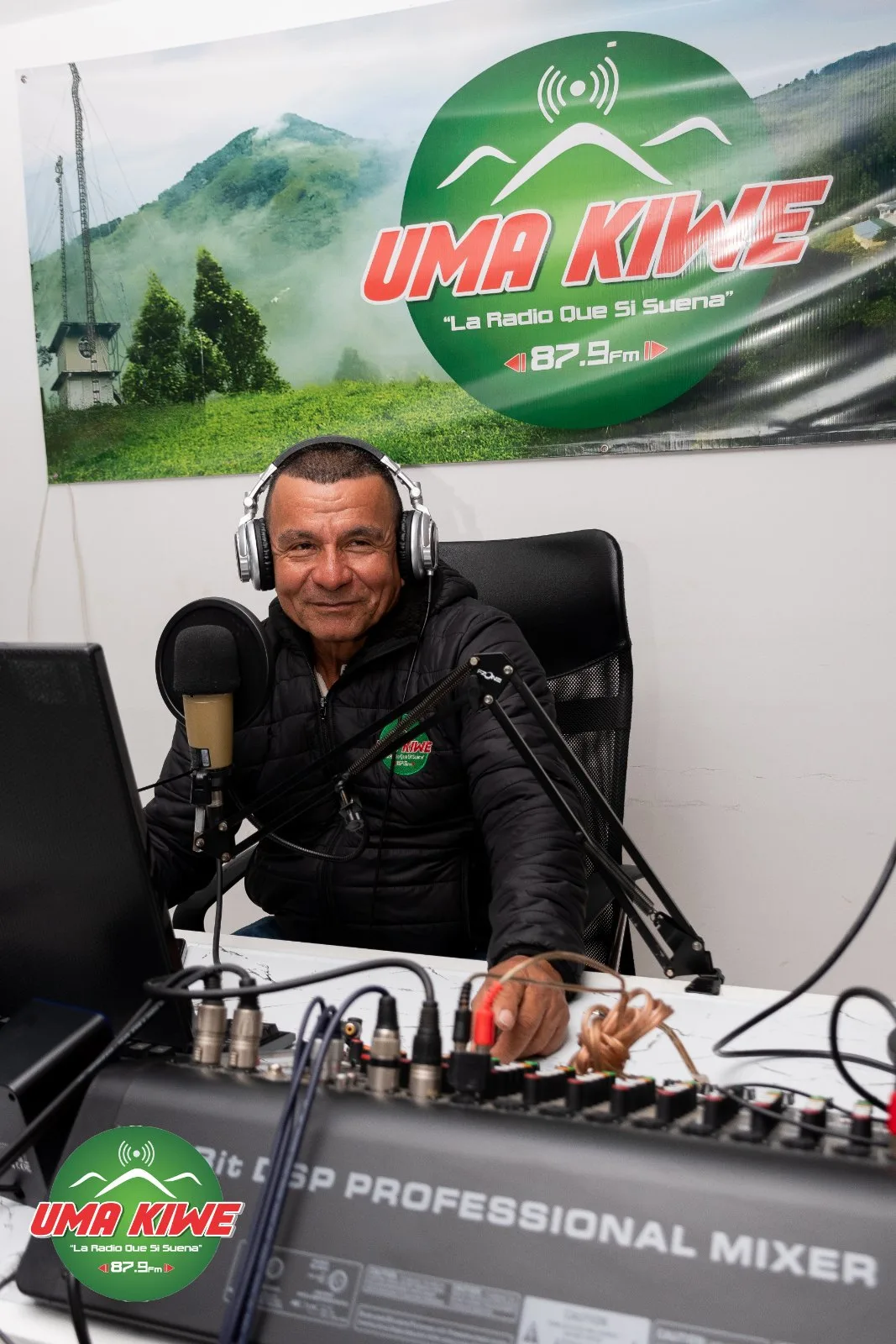 JAVIER VIVAS